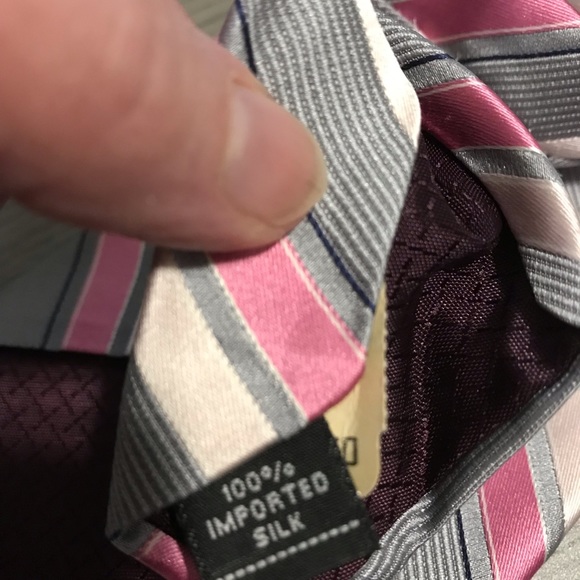 Jones New York Wide Tie Vintage Imported Silk Pink/Grey Stripes Exc Condition - Picture 3 of 5